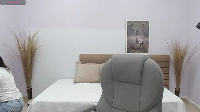 sophia hadid online show from 13, 3, 2026