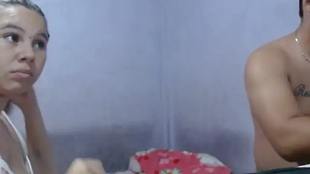 Snapshot of sexy_couple29 chatting on 16, 12, 2024 sexy couple29 online show from 16, 12, 2024