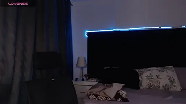 andrewmhilton  online show from 14, 11, 2025