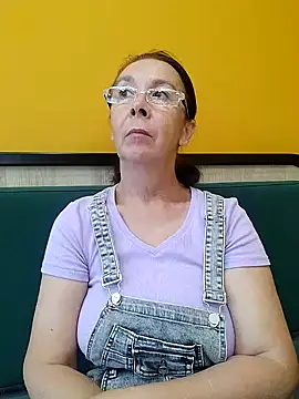Snapshot of Celine_Faer1 chatting on 18, 7, 2026 Celine Faer1 online show from 18, 7, 2026