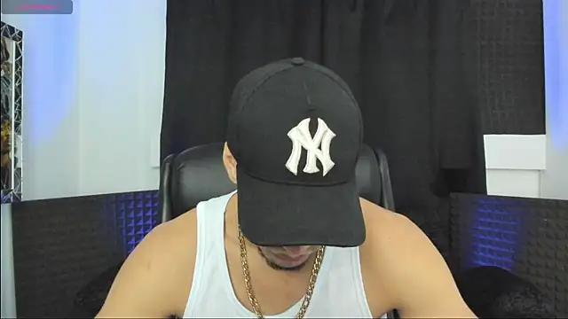 jhonnysnow17 online show from 13, 7, 2026