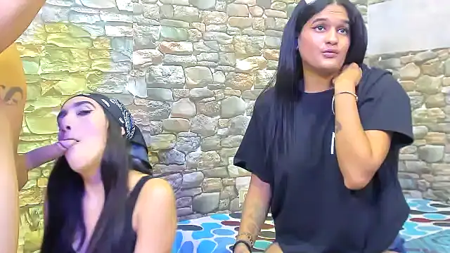 Snapshot of chicamir22 chatting on 10, 1, 2025 chicamir22 online show from 10, 1, 2025