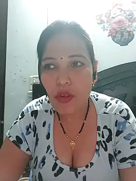 Poojabhabi101 online show from 10, 2, 2026