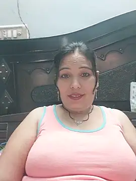 Snapshot of Poojabhabi101 chatting on 14, 5, 2026 Poojabhabi101 online show from 14, 5, 2026