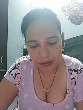 Snapshot of Poojabhabi101 chatting on 15, 5, 2026 Poojabhabi101 online show from 15, 5, 2026