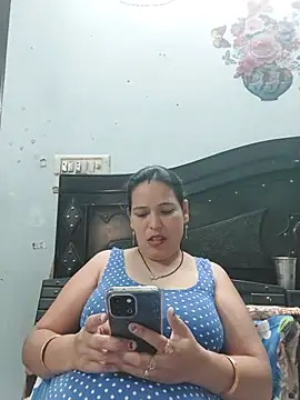 Snapshot of Poojabhabi101 chatting on 1, 6, 2026 Poojabhabi101 online show from 1, 6, 2026