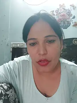 Snapshot of Poojabhabi101 chatting on 5, 6, 2026 Poojabhabi101 online show from 5, 6, 2026