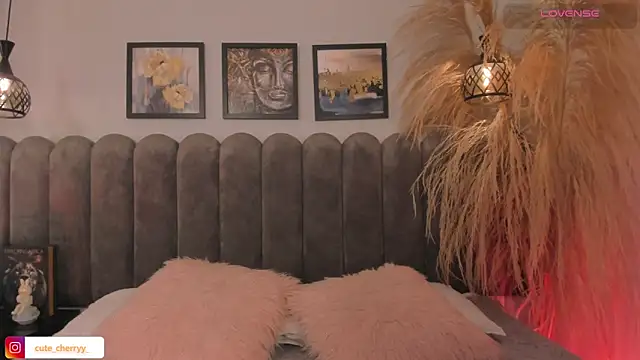 cute  cherry  online show from 8, 5, 2026