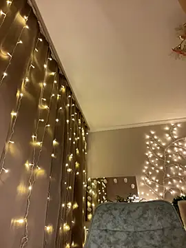 Snapshot of Ann_space chatting on 1, 2, 2025 Ann space online show from 1, 2, 2025