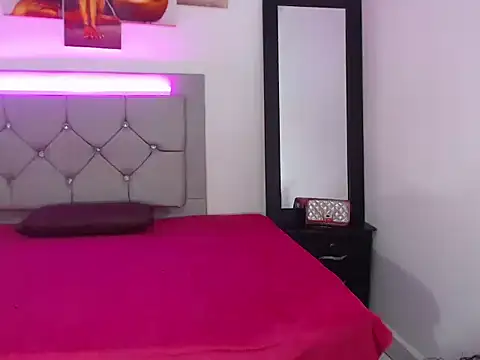 Snapshot of sofia_collenx chatting on 6, 2, 2026 sofia collenx online show from 6, 2, 2026