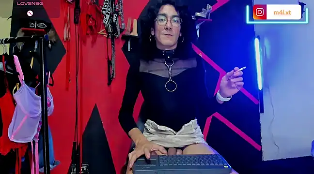 Snapshot of mal_x chatting on 2, 3, 2025 mal x online show from 2, 3, 2025