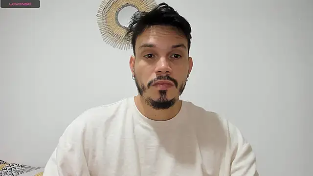 Snapshot of alejandro_stark chatting on 12, 1, 2025 alejandro stark online show from 12, 1, 2025