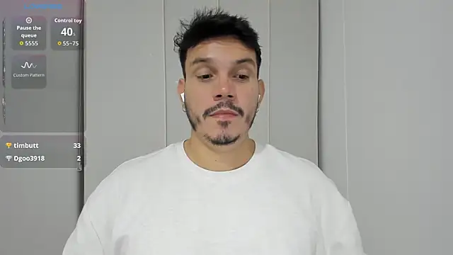 Snapshot of alejandro_stark chatting on 8, 10, 2025 alejandro stark online show from 8, 10, 2025