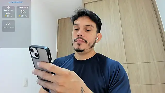 Snapshot of alejandro_stark chatting on 5, 11, 2025 alejandro stark online show from 5, 11, 2025