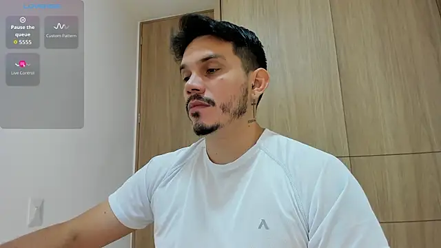 Snapshot of alejandro_stark chatting on 16, 11, 2025 alejandro stark online show from 16, 11, 2025