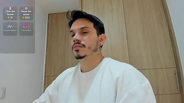 Snapshot of alejandro_stark chatting on 30, 11, 2025 alejandro stark online show from 30, 11, 2025