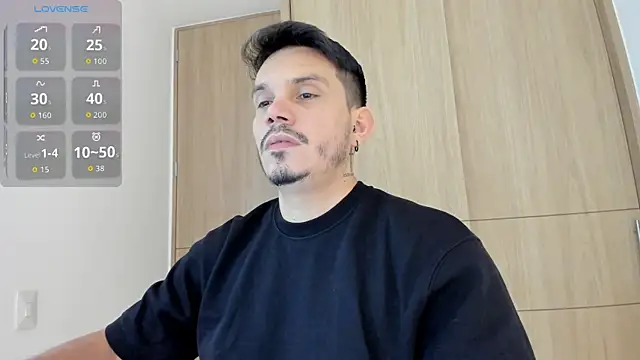 Snapshot of alejandro_stark chatting on 13, 12, 2025 alejandro stark online show from 13, 12, 2025