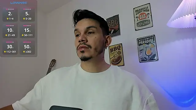 Snapshot of alejandro_stark chatting on 9, 1, 2026 alejandro stark online show from 9, 1, 2026