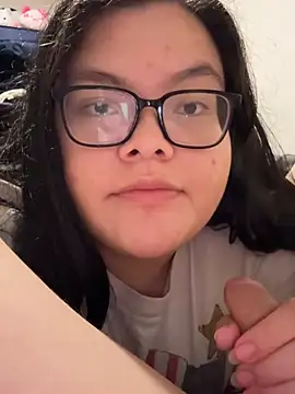 LiverandBrat77 online show from 6, 3, 2026