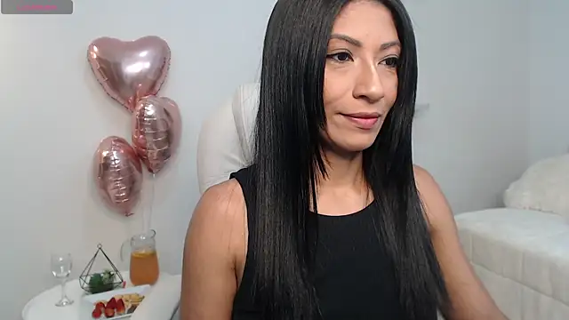 sofia perez    online show from 21, 9, 2025