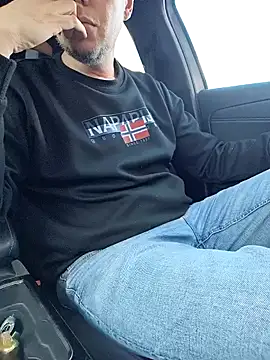 Snapshot of pigboybi chatting on 6, 1, 2025 pigboybi online show from 6, 1, 2025