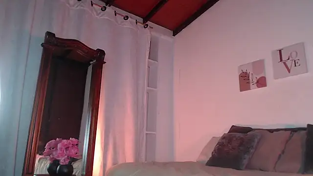 Snapshot of dahian_s chatting on 30, 11, 2025 dahian s online show from 30, 11, 2025