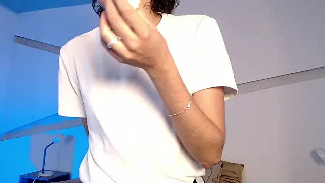 hot little bunny online show from 21, 10, 2025