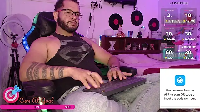 Snapshot of Xein_WoIf chatting on 2, 8, 2026 Xein WoIf online show from 2, 8, 2026
