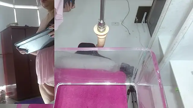 sammyEvans   online show from 17, 10, 2025