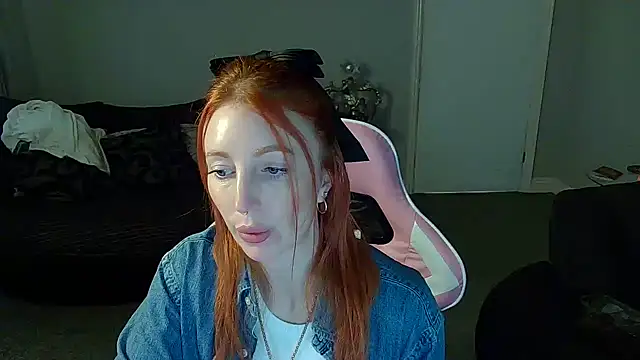 Red firesquirt online show from 13, 1, 2025