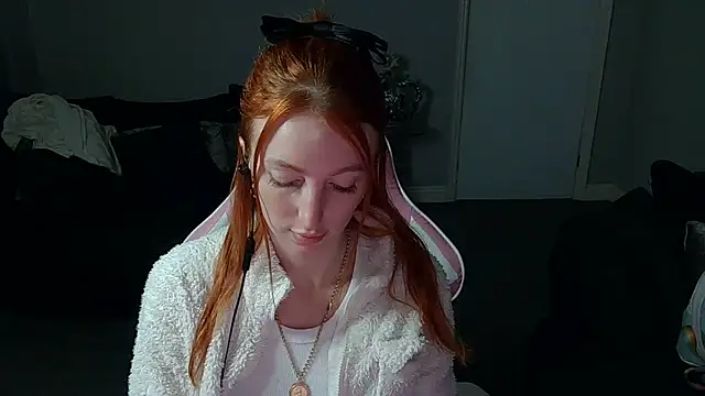 Red firesquirt online show from 14, 1, 2025