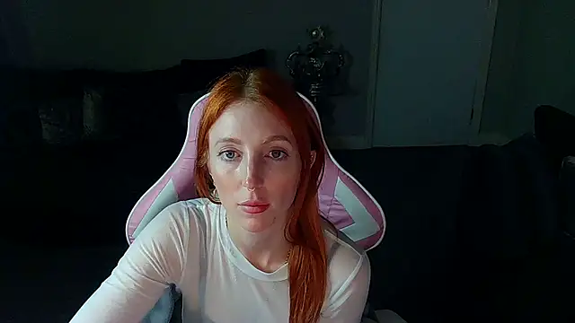 Red firesquirt online show from 19, 2, 2025