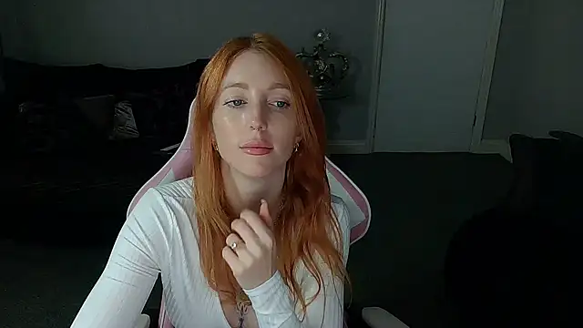 Red firesquirt online show from 8, 10, 2025