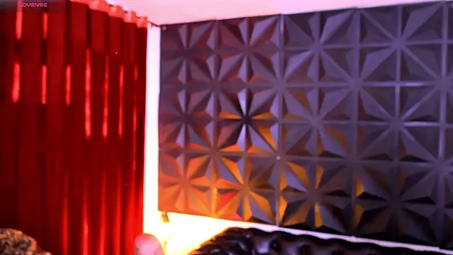 Snapshot of Misselektra__ chatting on 28, 12, 2024 Misselektra   online show from 28, 12, 2024