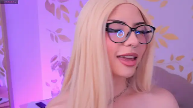 Snapshot of Misselektra__ chatting on 18, 9, 2025 Misselektra   online show from 18, 9, 2025