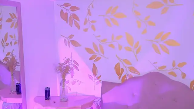 Snapshot of Misselektra__ chatting on 8, 10, 2025 Misselektra   online show from 8, 10, 2025