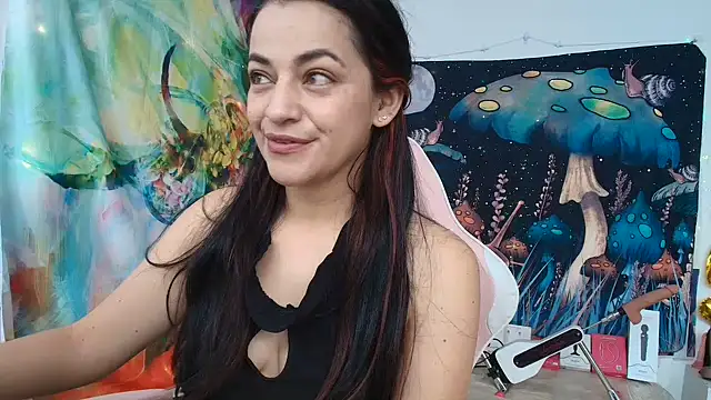 LovelyAzucena online show from 27, 6, 2026