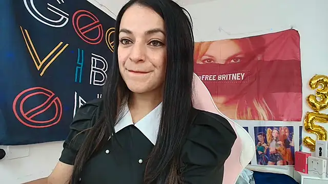 LovelyAzucena online show from 28, 7, 2026