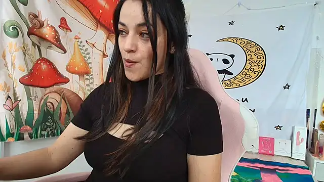 LovelyAzucena online show from 30, 7, 2026