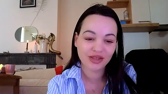 Lilie romeo online show from 27, 2, 2025