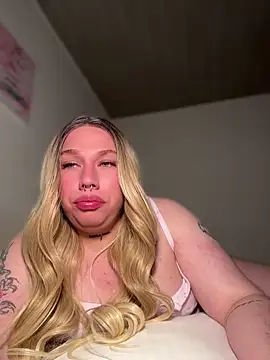 Snapshot of IsabellaFigueredo__ chatting on 10, 5, 2026 IsabellaFigueredo online show from 10, 5, 2026