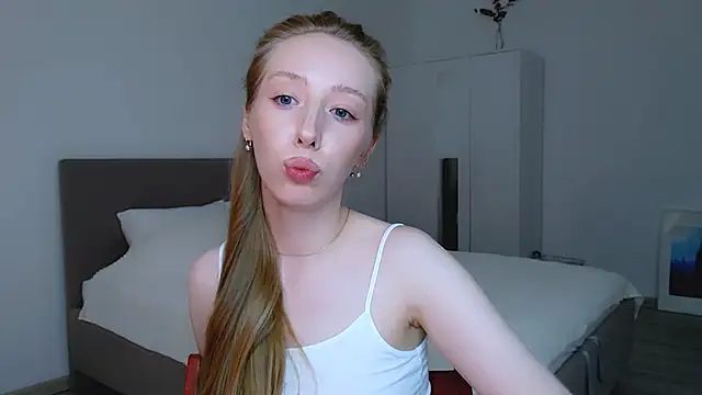 Luna insniity online show from 23, 2, 2025