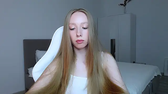 Luna insniity online show from 8, 9, 2025