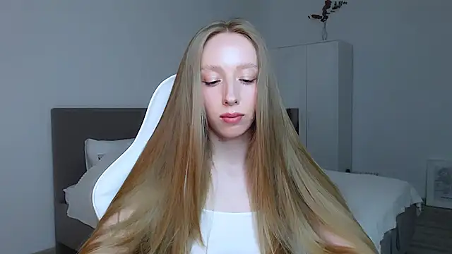 Luna insniity online show from 15, 9, 2025