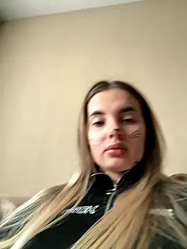 Snapshot of Donna_Evans chatting on 31, 10, 2025 Donna Evans online show from 31, 10, 2025