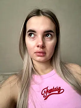 Snapshot of Donna_Evans chatting on 8, 11, 2025 Donna Evans online show from 8, 11, 2025