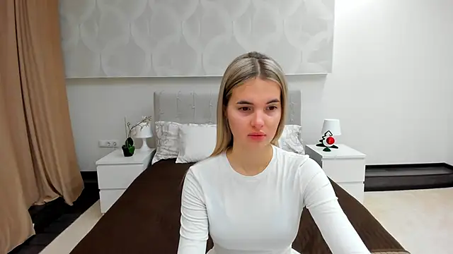 Snapshot of Donna_Evans chatting on 27, 11, 2025 Donna Evans online show from 27, 11, 2025