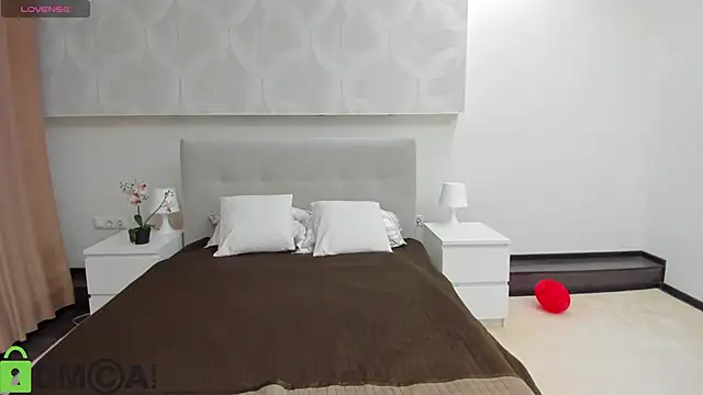 Snapshot of Donna_Evans chatting on 17, 2, 2026 Donna Evans online show from 17, 2, 2026