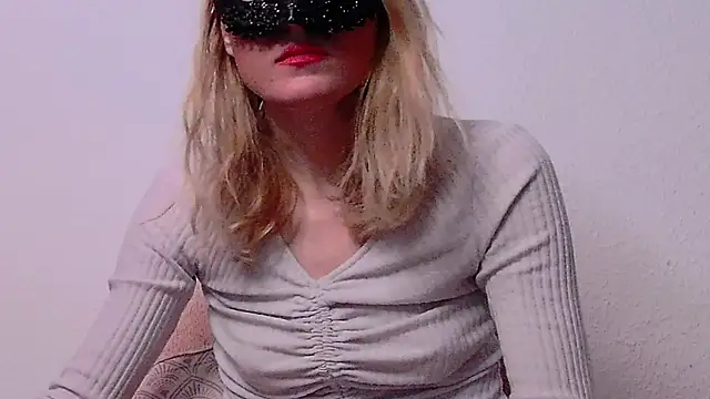 Snapshot of SecretAnni chatting on 13, 12, 2024 SecretAnni online show from 13, 12, 2024