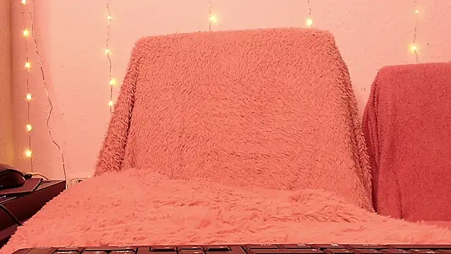 Snapshot of SecretAnni chatting on 22, 12, 2024 SecretAnni online show from 22, 12, 2024